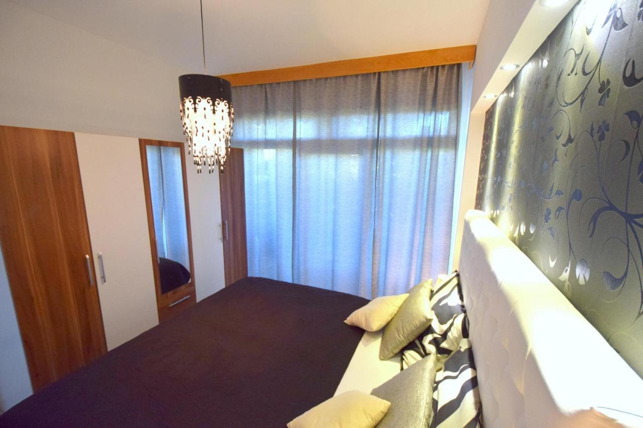 Apartments Antonija Малинська Екстер'єр фото