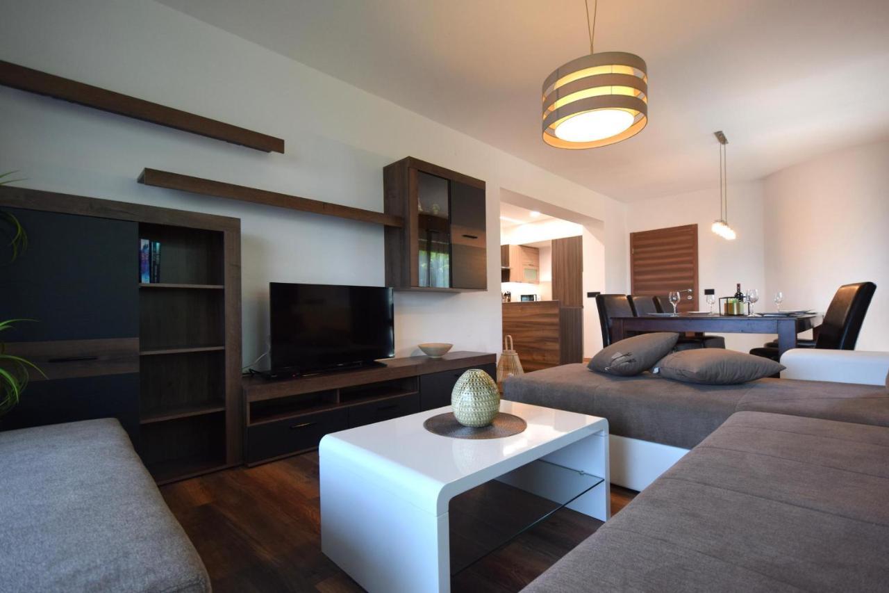 Apartments Antonija Малинська Екстер'єр фото