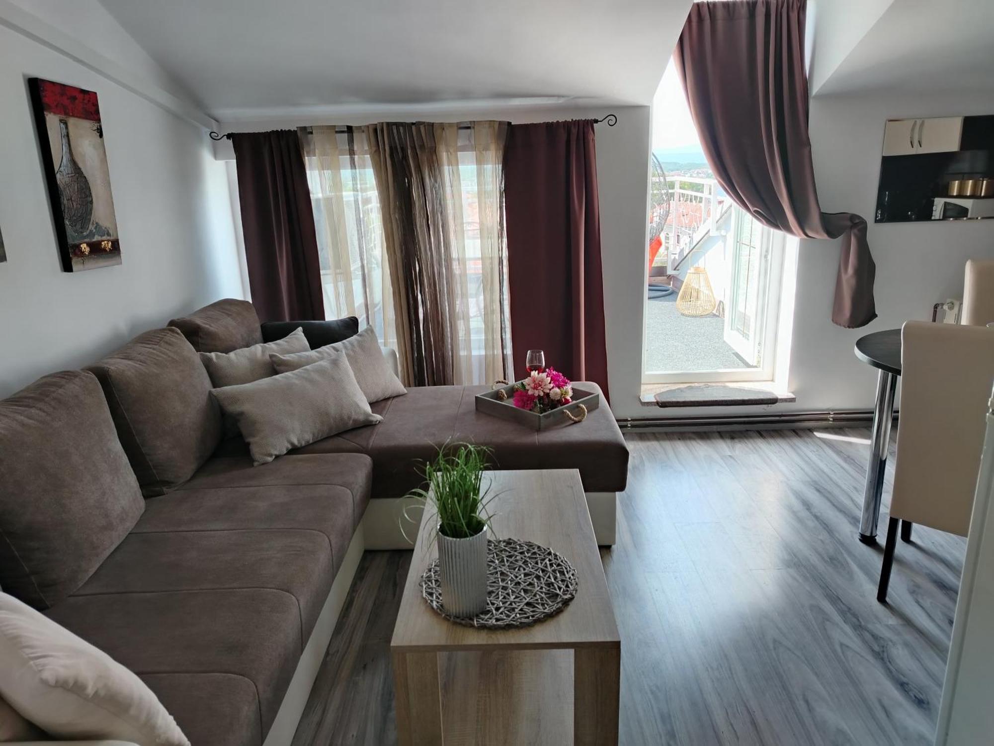 Apartments Antonija Малинська Екстер'єр фото